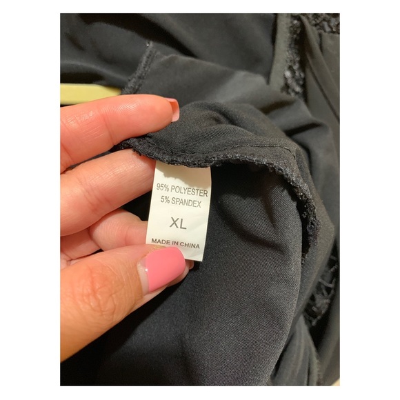 Lace dress drape low back - Picture 6 of 6